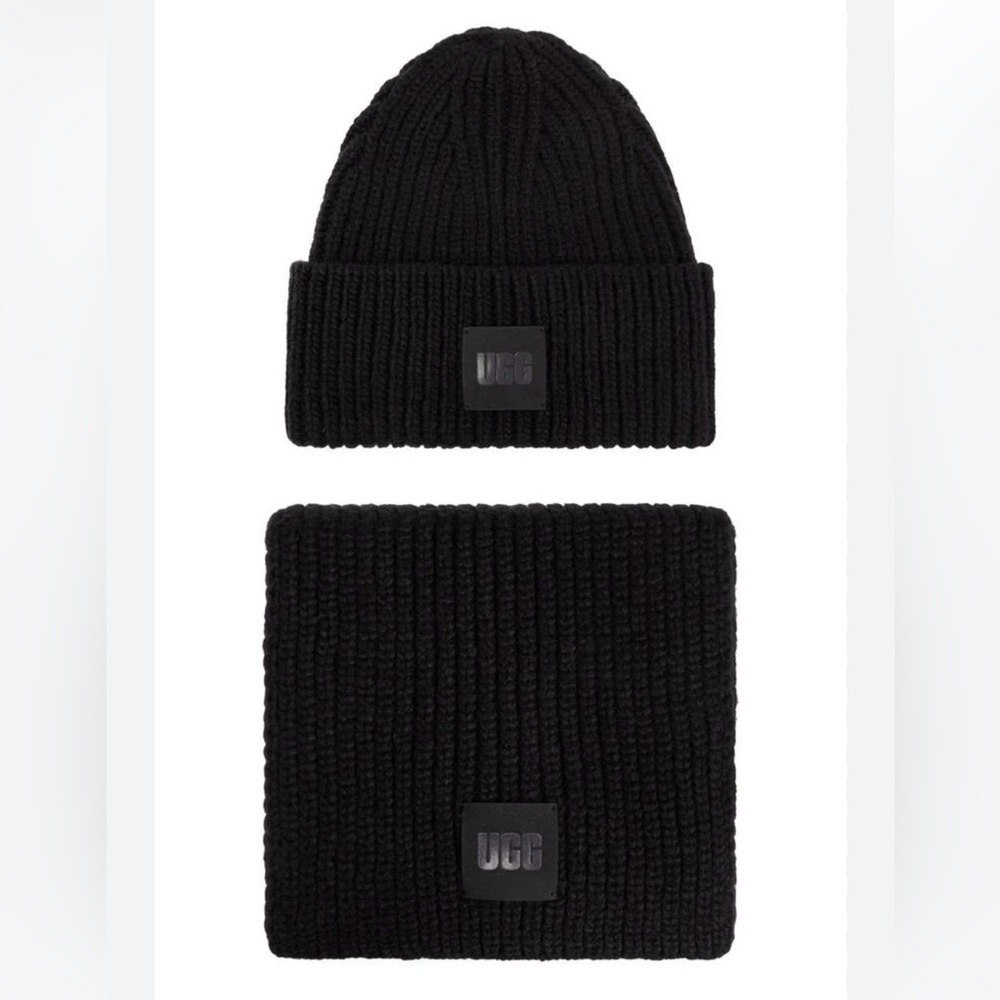 UGG Classic Black Knit Hat and Scarf Set
